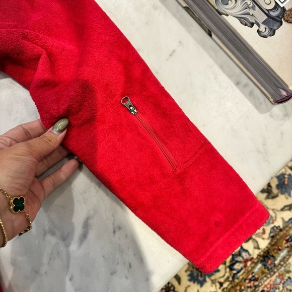 Fuzzy Fleece Marmot Pink Long Sleeve Hoodie Perfect Winter Layer Lightweight - Picture 3 of 8